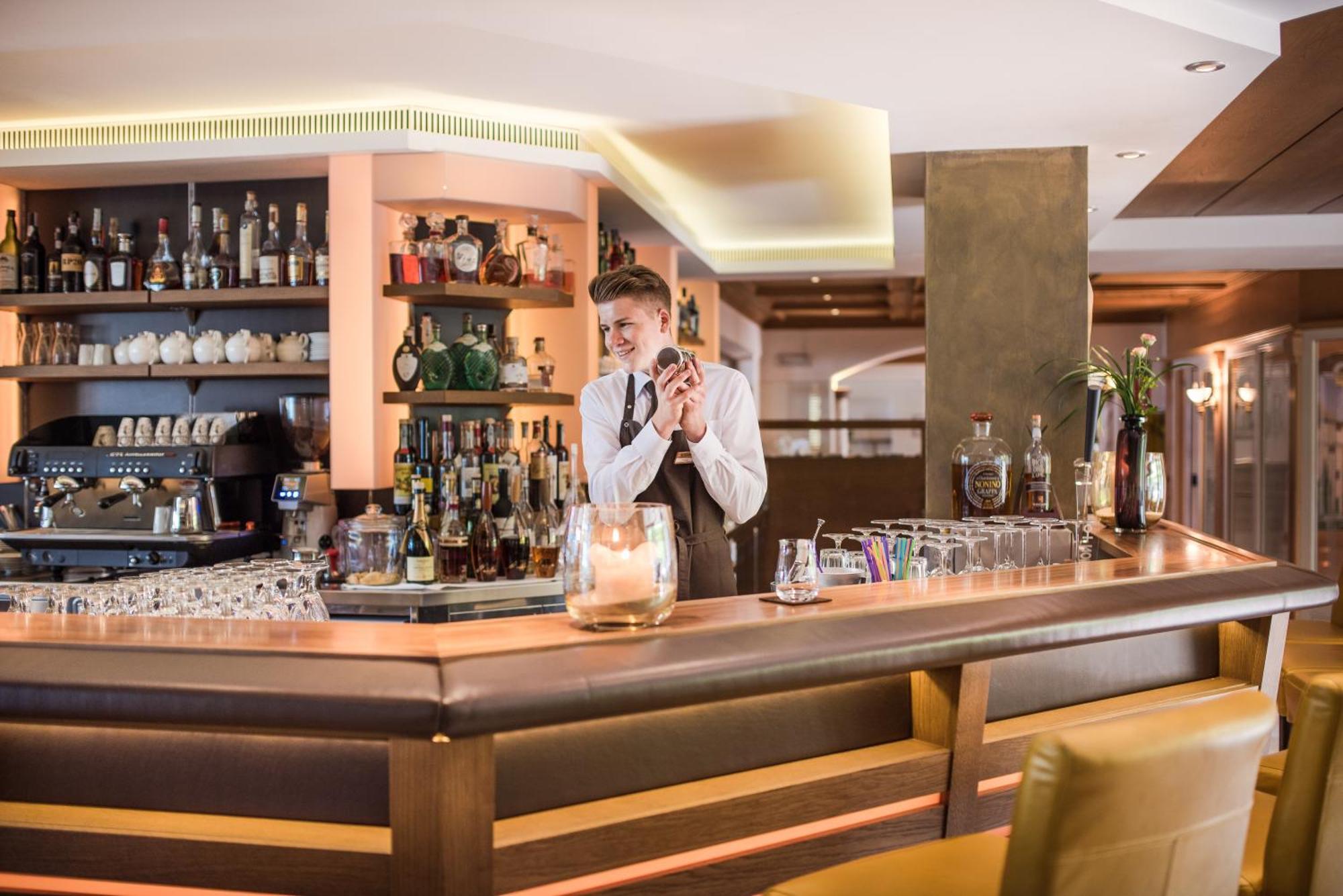 Hotel Resmairhof Schenna Εξωτερικό φωτογραφία