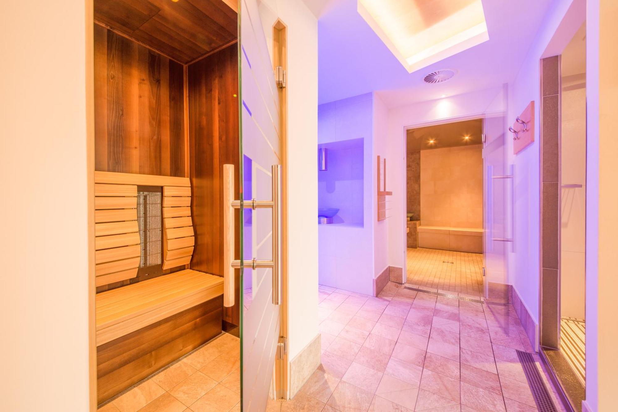 Hotel Resmairhof Schenna Εξωτερικό φωτογραφία